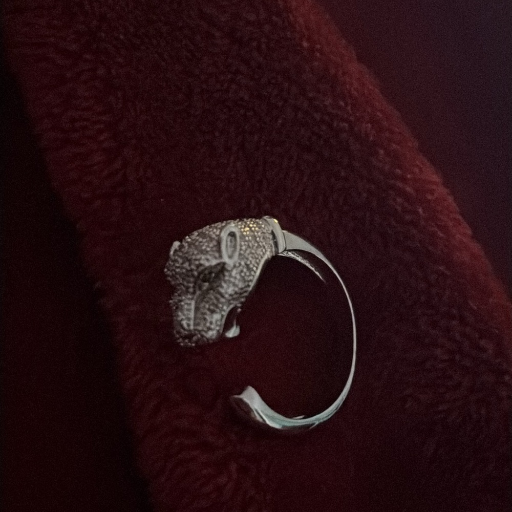Vintage style Elegant Silver tone faux diamonds Panther Ring - Picture 13 of 14